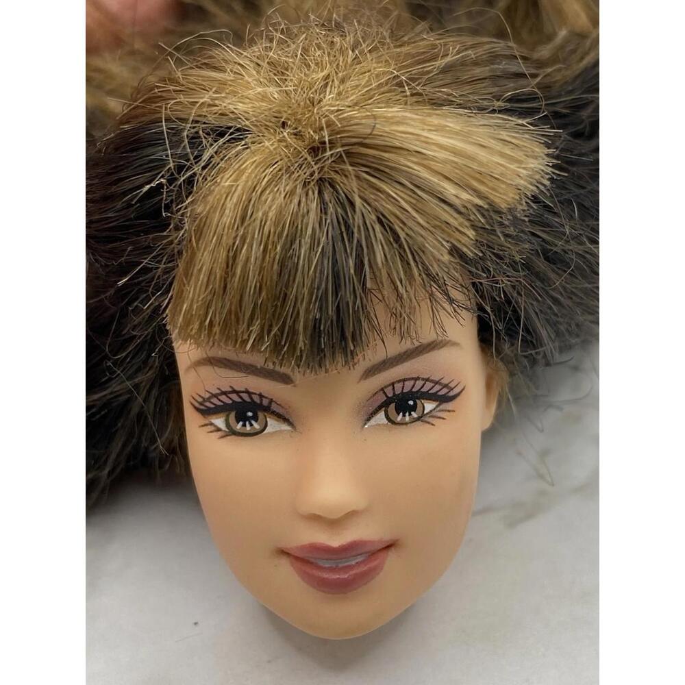 Barbie Head- Fashion Fever Brunette Highlights Brown Eyes For OOAK /B16